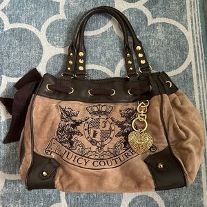 VINTAGE EARLY 2000’S JUICY COUTURE HOBO BAG